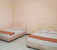 Bedroom 5 Comfy Room at Penginapan Wibisono I
