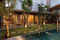 Bangunan Tropical Forest Hostel & Apartments