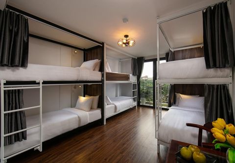 Bedroom Hanoi Backpacker Suite Hostel