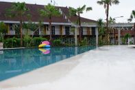 Kolam Renang Ataya Hotel