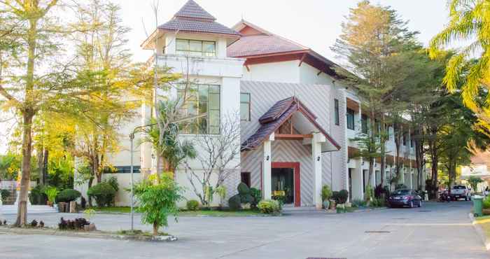 Luar Bangunan Tanya Inn