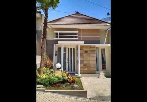 외관 Two Bedroom at Villa Keluarga Permata Batu