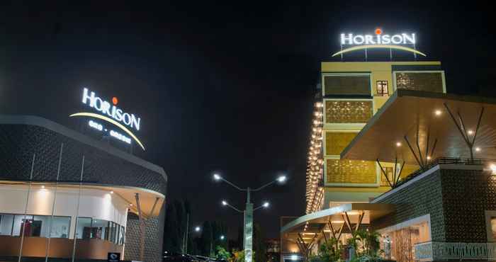 Exterior Horison GKB Gresik