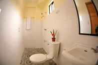 In-room Bathroom Baletin Hometel