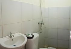 In-room Bathroom 3 De Plaza Hotel