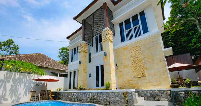 Lobi Villa Grand Balle with Private Swimming Pool by Simply Homy