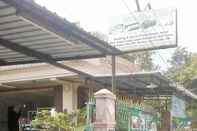 Exterior Comfy Room at Eyang Jogja Homestay