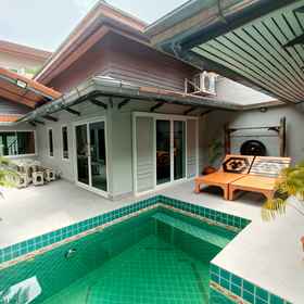 Swimming Pool 1 ROMANTIC Pool Villa, Hotel สุขสบาย วิลล่า
