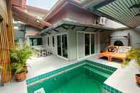 สระว่ายน้ำ ROMANTIC Pool Villa