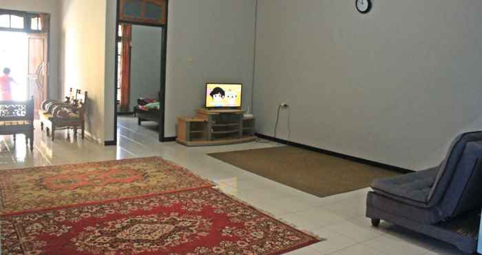 Bangunan Three Bedroom at Villa Fano