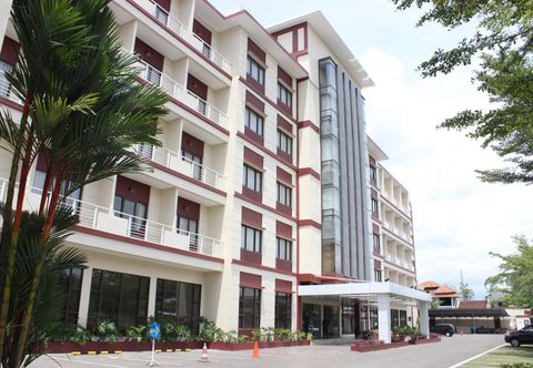 Exterior  Hotel Surya Yudha Purwokerto