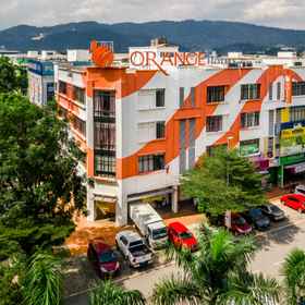 1 Orange Hotel Sungai Buloh 1, Studio LOKASI 호텔