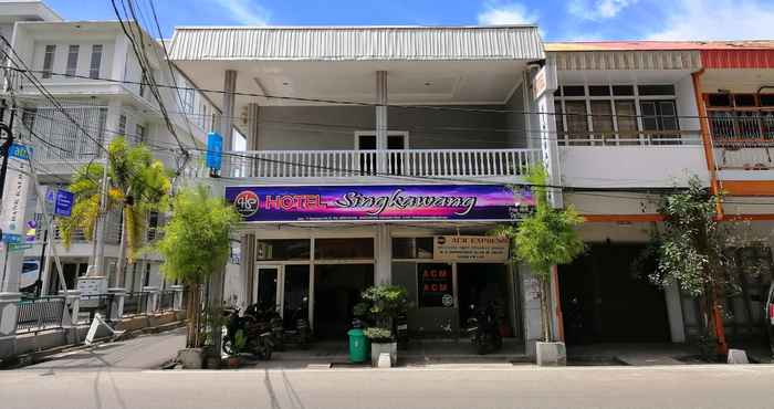 Exterior Hotel Singkawang 2