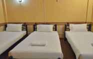 Kamar Tidur 5 T Y Guest House