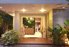 Exterior 2 Kertanegara Homestay