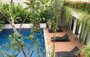 Swimming Pool 7 Kertanegara Homestay