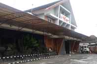 Bangunan Hotel Maerakatja