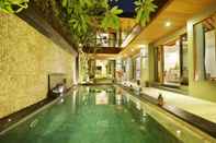 Swimming Pool Villa The Hotman Paris I Seminyak