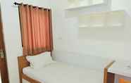 Bedroom 7 Guest House Lebak Bulus