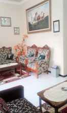 Lobi 4 Full House 3 Bedroom at Darmo Homestay Akbar