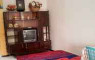 Kamar Tidur 3 Full House 3 Bedroom at Darmo Homestay Akbar