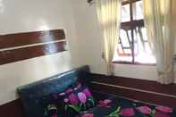 Kamar Tidur Full House 2 Bedroom at Darmo Homestay Vivi 