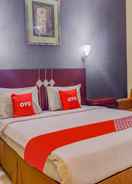 BEDROOM OYO 3936 Hotel Trisula Makassar