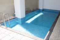 Swimming Pool Charis Hotel Kediri