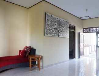Lobby 2 R&R Bali House