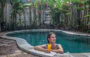 Swimming Pool 2 Villa Anumana