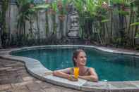 Swimming Pool Villa Anumana