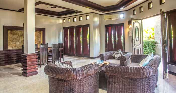 Lobby Villa Anumana