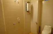 In-room Bathroom 4 Cozy Room Kelud at Rawa Pening Garden