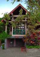 EXTERIOR_BUILDING Nice Villa Agung at Rawa Pening Garden