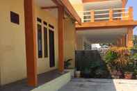 ภายนอกอาคาร Villa Mila Tepi Pantai 2