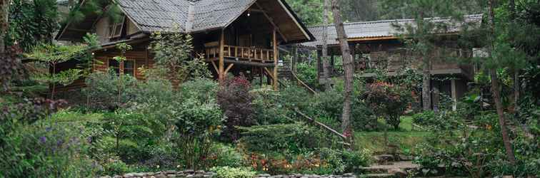 Lobi Log Home Villa Taman Wisata Bougenville