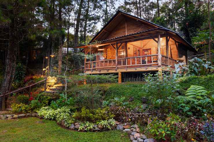 Villa Suren Log Home Villa Taman Wisata Bougenville