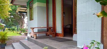 Lobby 3 Full House Bromo at Rawa Pening Garden