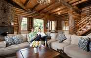 ล็อบบี้ 4 Villa Campaka - Log Home Villa Taman Wisata Bougenville 