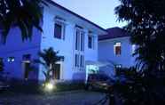 Luar Bangunan 3 Puri Paso Guesthouse