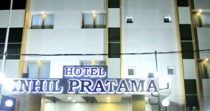 Bên ngoài Hotel Inhil Pratama