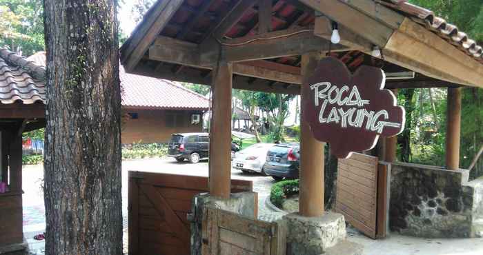 Bangunan Villa Roca Layung