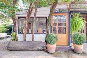 Ngeeb Bed & Breakfast, THB 733.32