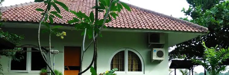 ロビー Villa Roca Sambolo