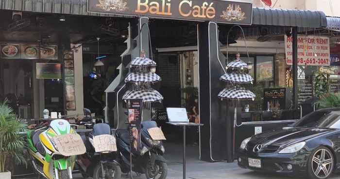 ภายนอกอาคาร Bali Cafe & Guesthouse
