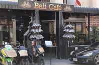 ภายนอกอาคาร Bali Cafe & Guesthouse