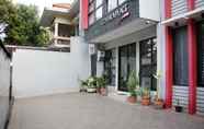 Exterior 5 Super OYO 148 Cempaka Place Homestay