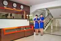 Lobby Hotel Marina Bima