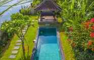 Kolam Renang 7 The Belong Bali villa