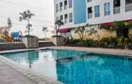 Swimming Pool 2 Comfortable Studio Grand Dhika City Apartment